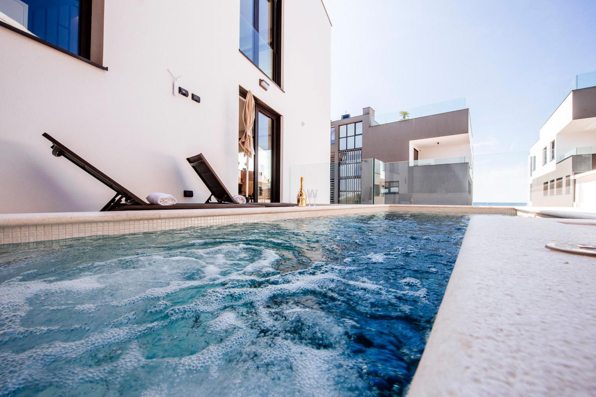 Crystal Holiday Residence II Sukošan Buitenkant foto